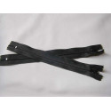 plastic zip size3 - black 18cm