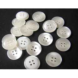 Ivory pearl effect button -18mm